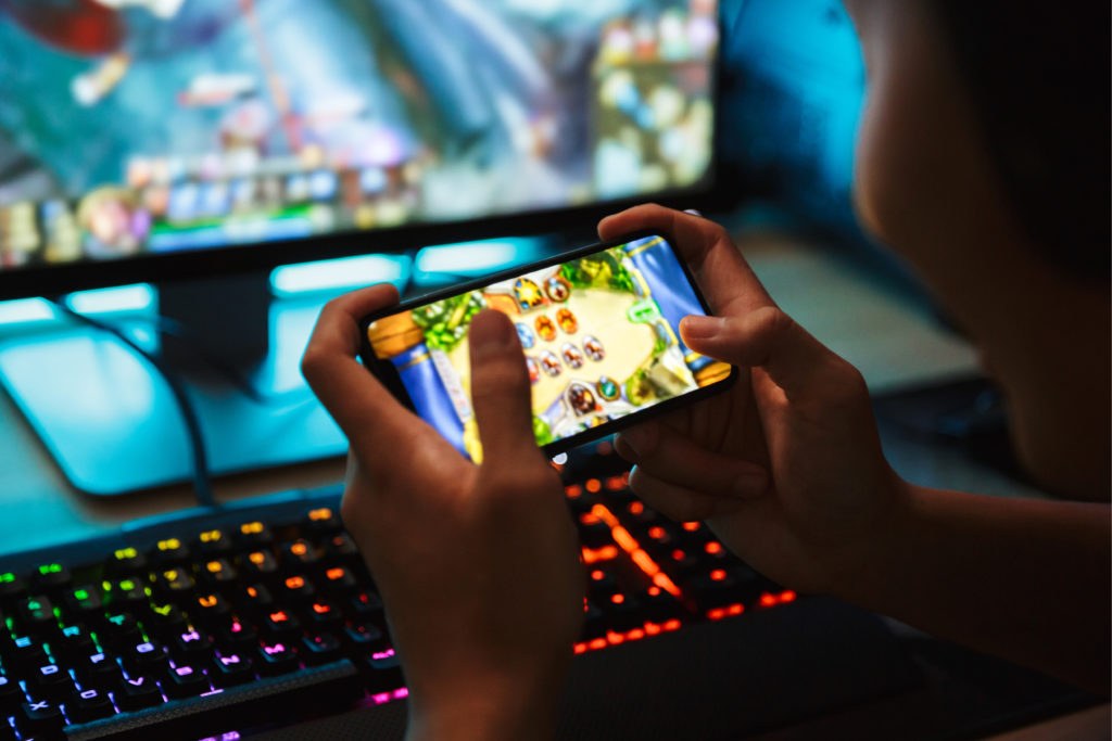 Mobile app gamification rewards screen encouraging user engagement