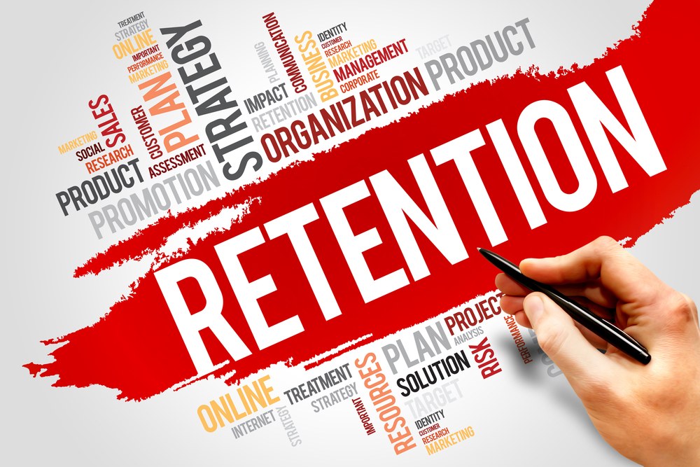 App retention dashboard showing returning user trends over time