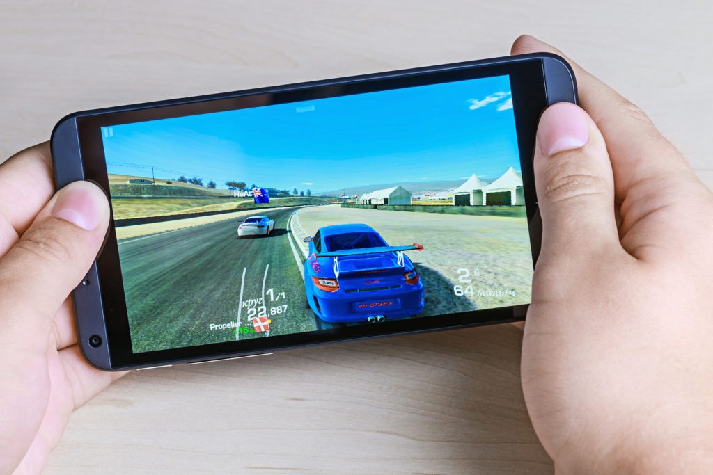 Developer porting a desktop game to a mobile screen