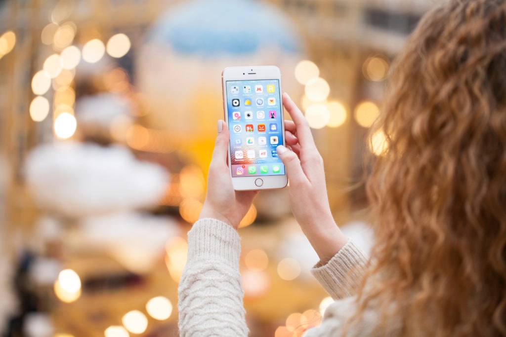 Smartphone displaying a pre-installed app campaign on screen